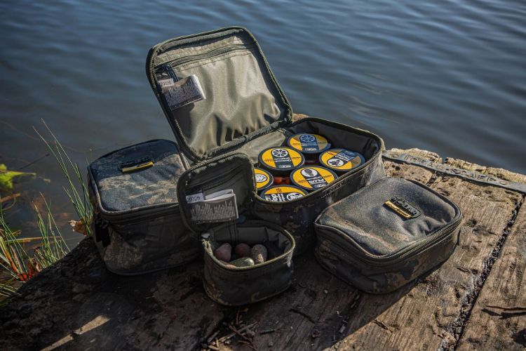 Picture of SOLAR UNDERCOVER CAMO ACCESSORY POUCH
