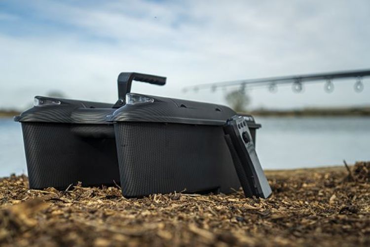 Picture of RidgeMonkey Hunter 750 Bait Boat