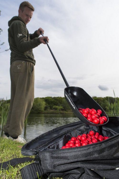 Picture of Nash Spot On Long Range Baiting Pole