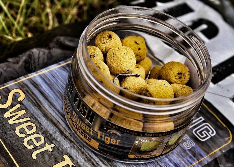 Picture of Dynamite Baits Big Fish Sweet Tiger Floating Durable Hookers
